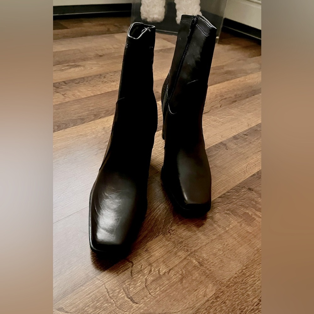 Worthington Brown Boots Size 6